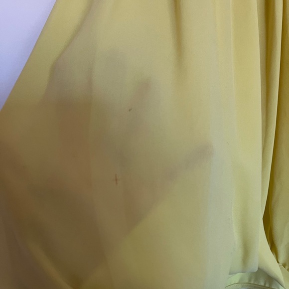 BCBG yellow blouse - Picture 4 of 4